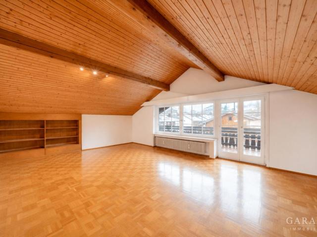 Ruhig wohnen vor den Toren von Bad Tölz 2 Zimmer Dachgeschoss Wohnung mit Ost und Westbalkon
