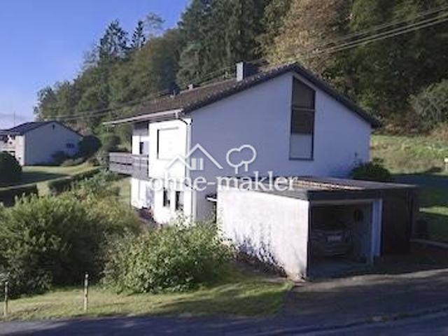 Ruhig am Waldrand gelegenes EFH mit Blick über BID Wallau