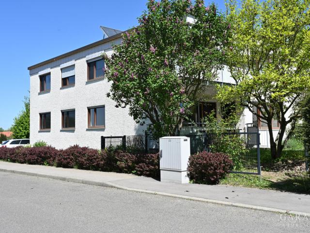 Ruhig am Ortrand von Fellbach Schmiden gelegenes 2 Familienhaus mit ELW