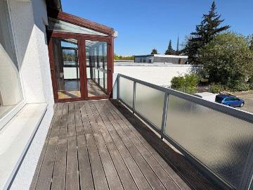 Ruhig gelegen mit herrlichem Wintergarten und schÃ¶nen Balkon