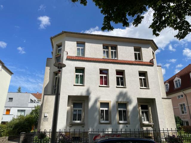 Ruhig gelegen in Dresden Cotta mit extra Abstellraum!