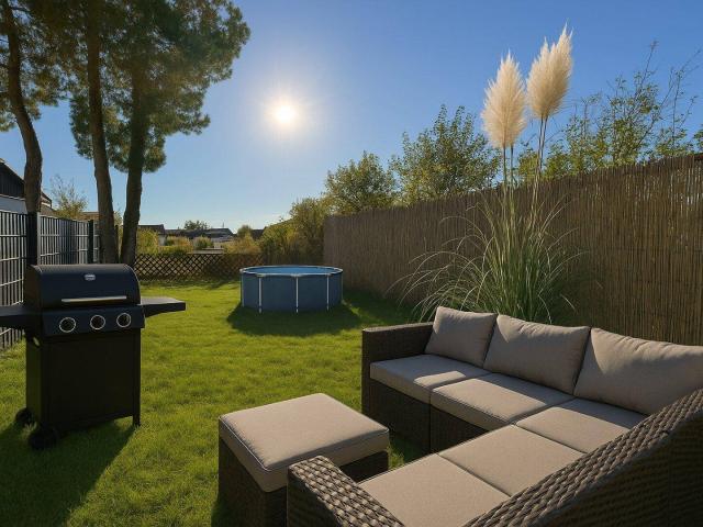 RUHIG GELEGEN und SCHNELL in der STADT Modernes Reihenhaus BJ 2018 3 Zimmer ca. 64m² gew. NFL helle Wohnküche Voll möbliert große Terrasse gepflegter Garten PKW Stellplatz