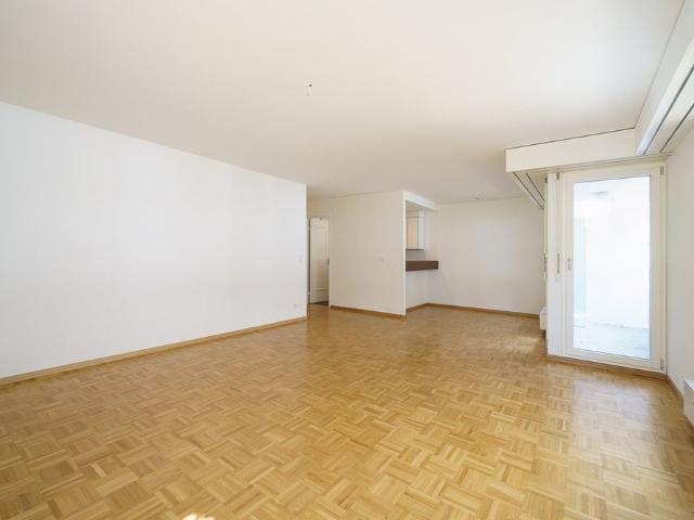 Ruhig gelegene 4 Zimmer Wohnung in Biel Benken