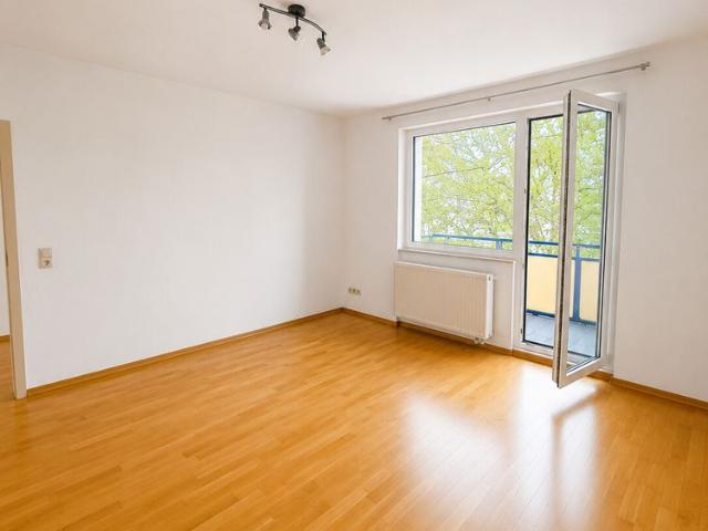 Ruhig gelegene 1 Zimmerwohnung mit EBK und Balkon