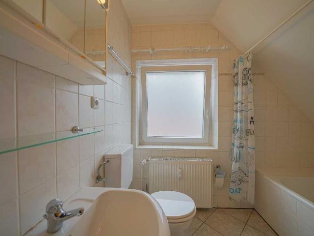 Ruhig gelegene 2 Zimmer Wohnung mit Garten im 1. OG