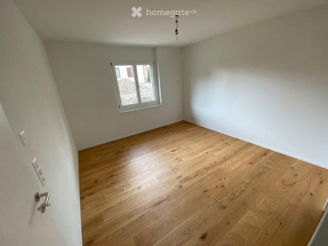 Ruhig gelegene 2,5 Zi Wohnung ab 1.2.2027 inkl. PP