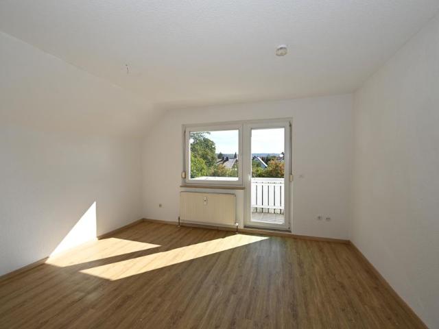 Ruhig gelegene 3 Zimmer Wohnung mit Südbalkon Mühlhausen, am Ortsrand mit freiem Blick