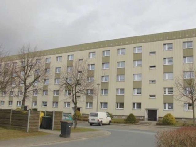ruhig gelegene, vermietete 1 R Wohnung mit Stellplatz