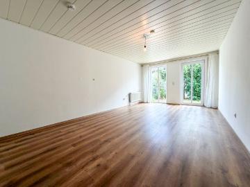 Ruhig gelegene Wohnung mit Gartenanteil in gepflegtem Anwesen!