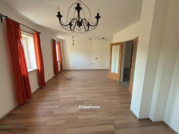 First Floor zum Verkauf in 3250 - Keller