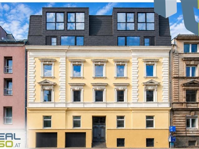 Top 3 Ruhig gelegene Innenstadtwohnung mit Balkon im revitalisierten Altbau! ERSTBEZUG