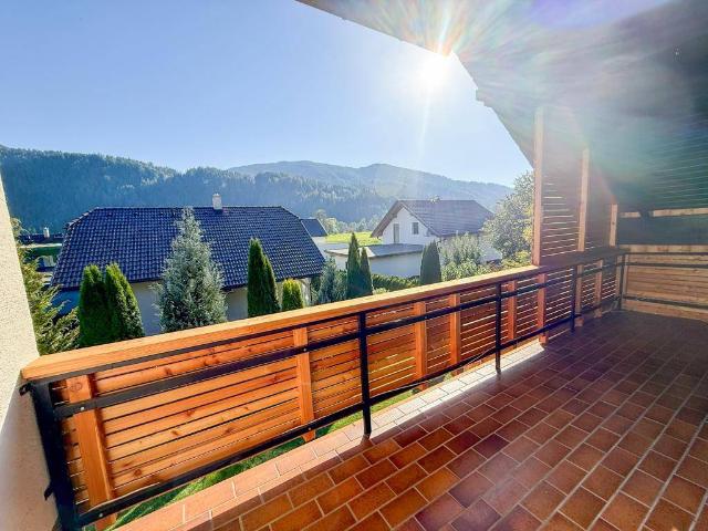 Ruhig gelegene Mietwohnung mit südseitigem überdachtem Balkon!