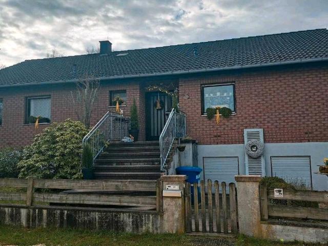 Ruhig gelegenes EFH mit grosser Südterasse und schönem Garten