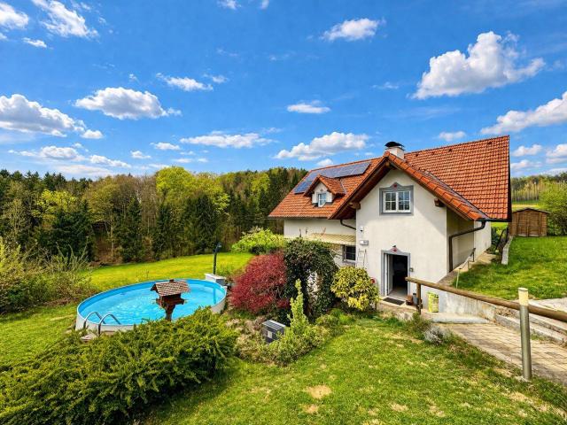 Ruhig gelegenes Einfamilienhaus mit viel Platz & Weitblick …!