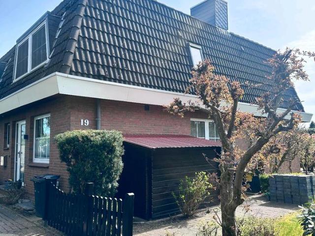 Ruhig gelegenes Reihenendhaus mit Grünanlage in Parknähe