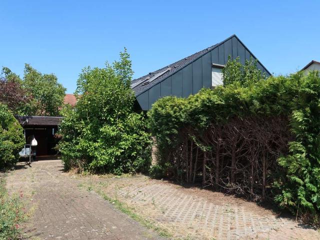Ruhig gelegenes und gut angebundenes Einfamilienhaus in Linkenheim Hochstetten, provisionsfrei