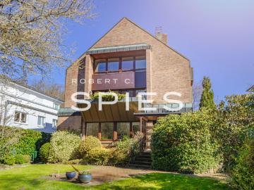 Ruhig gelegenes Zuhause mit Balkon, Garage und vielseitigem Raumangebot