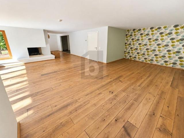 RUHIG, PRIVAT, MIT AUSSICHT