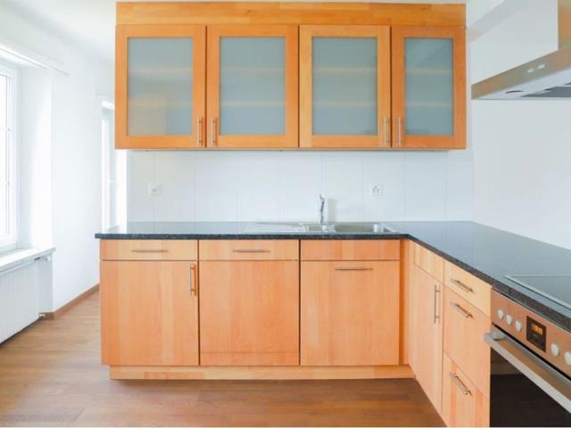 Ruhige 3.5 Zimmer Wohnung direkt am Rhein