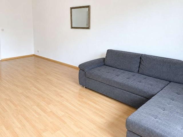 Ruhige 3 Zimmerwohnung, WG geeignet mit Balkon