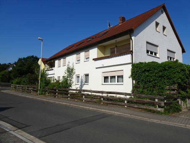 Ruhige 3 Zimmer DG Wohnung