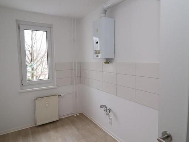 Ruhige 3 Zimmer Wohnung mit BALKON im Grünen
