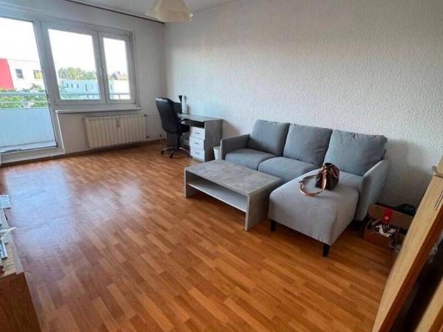 Ruhige 3 Zimmer Wohnung mit Balkon in Berlin Friedrichsfelde