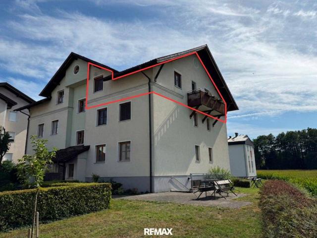 Ruhige 3 Zimmer Wohnung mit Balkon & Kaminofen