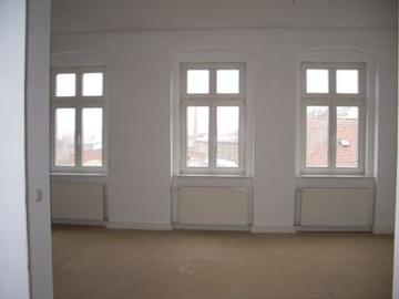 ruhige 3 Raumwohnung mit offener Küche und Dusche !