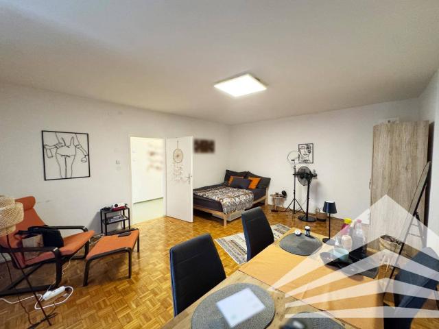 Ruhige 1 Zimmerwohnung mit Küche in bester Citylage ab sofort verfügbar!