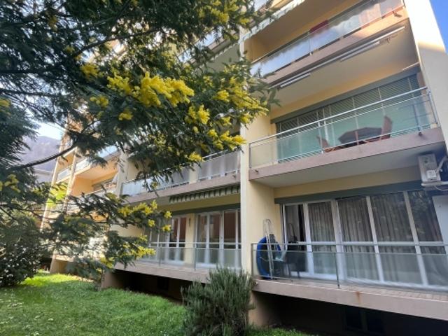 Ruhige 2,5 Zimmer Wohnung in Agno / Zweitwohnsitz möglich /Vendiamo anche in Residenza Secondaria Tranquillo appartamento di 2,5 locali ad Agno
