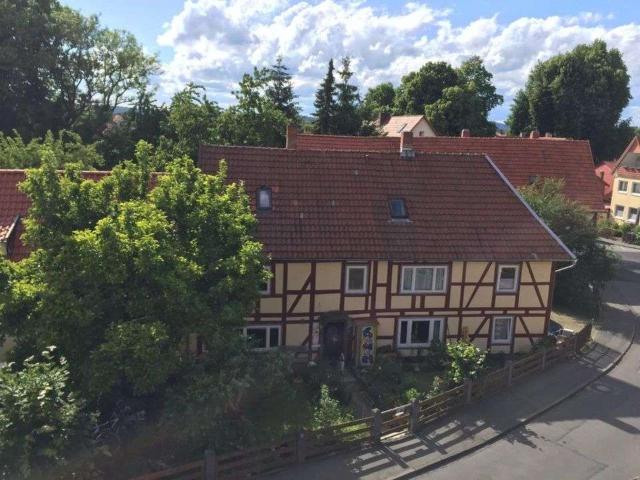 Ruhige 2 Zimmerwohnung im Weender Altdorf