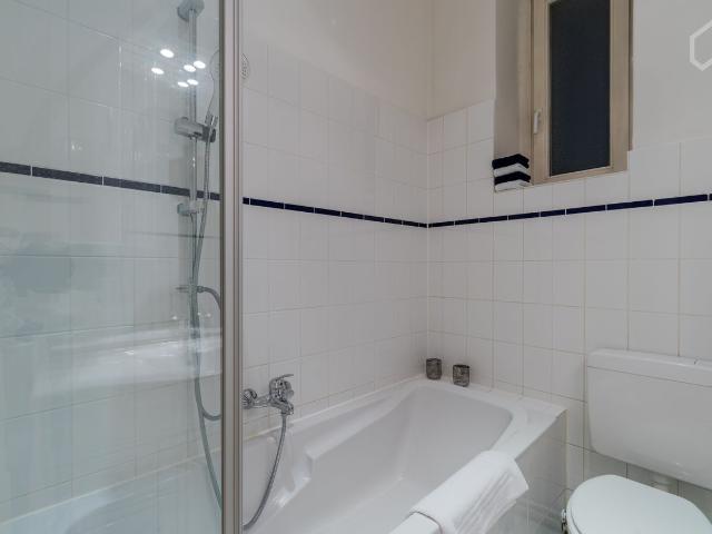 Ruhige 2 Zimmerwohnung in Kudamm Nähe, Berlin Amsterdam Apartments for Rent