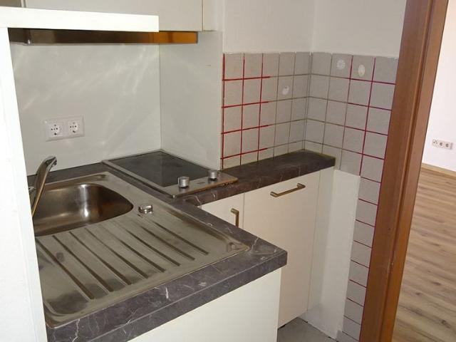 Ruhige 2 Zimmerwohnung, Südwestlage, hofseitig, WG geeignet