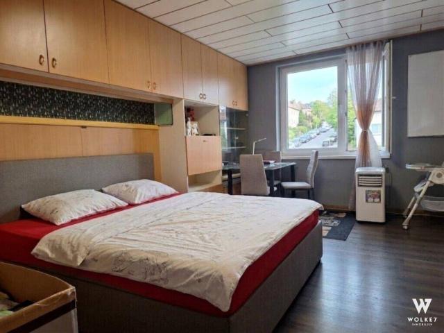 ​​​​​​​RUHIGE 2 ZIMMER EIGENTUMSWOHNUNG IM 3. OG NÄHE U4/U6 LÄNGENFELDGASSE