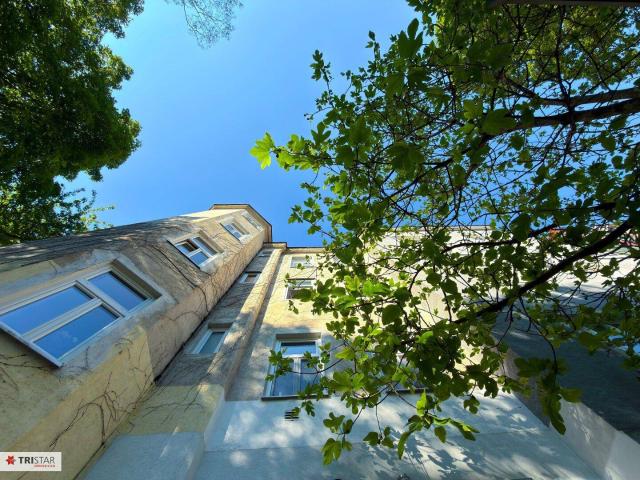 Ruhige 2 Zimmer Wohnung mit ca. 16 m² Innenhofterrasse in 1050 Wien