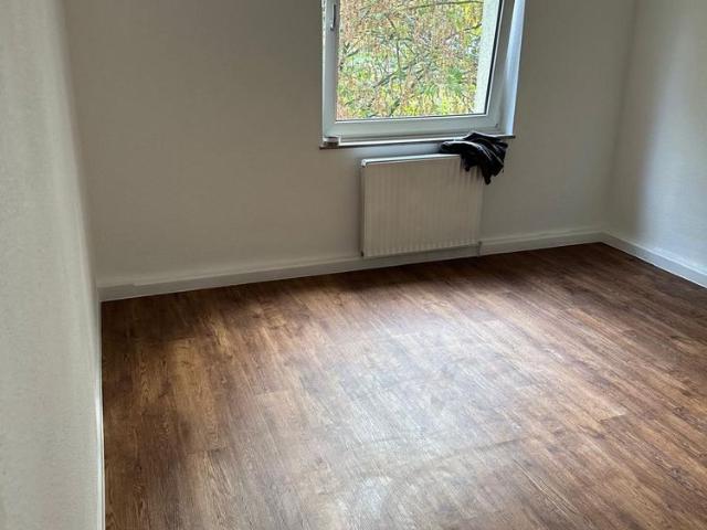 Ruhige 2 Zimmer Wohnung mit Balkon im 1. Stock – Düsseldorf Münsterstraße