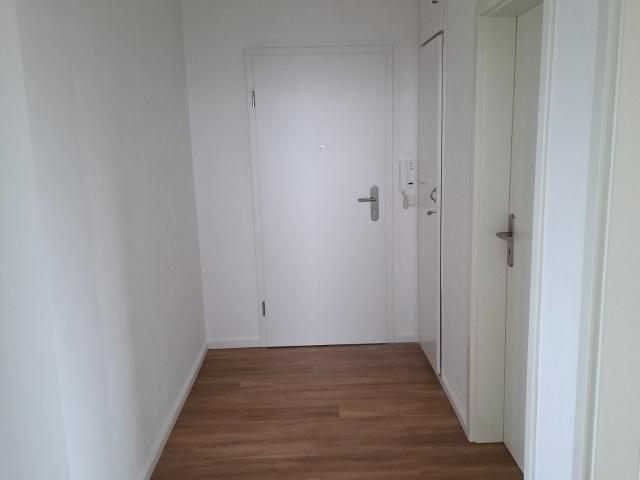 Ruhige 2 Zimmer Wohnung mit Balkon im 4. OG in Köln