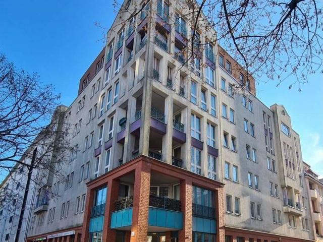 Ruhige 2 Zimmer Wohnung mit Balkon in Berlin Charlottenburg zu vermieten