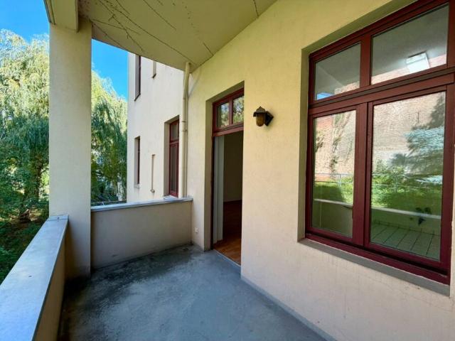 ruhige 2 Raumwohnung mit Balkon und Fahrstuhl in der Südstadt !