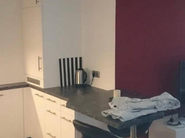 Ruhige 45 m² Wohnung mit Balkon, Garten und Parkplatz