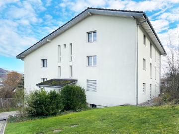 Gemütliche 4.5 Zimmer Wohnung mit Gartensitzplatz und familienfreundlichem Grundriss