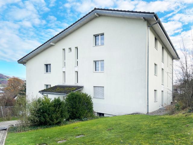 Gemütliche 4.5 Zimmer Wohnung mit Gartensitzplatz und familienfreundlichem Grundriss