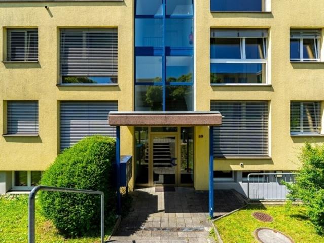 Ruhige 4.5 Zimmerwohnung im Grünen
