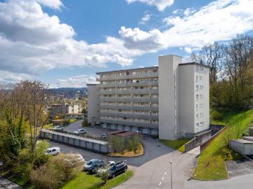 Ruhige 4.5 Zimmerwohnung zu vermieten