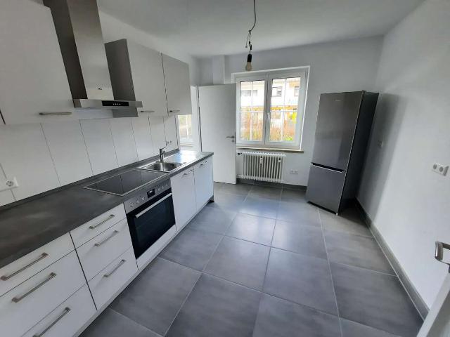 Ruhige 4 Zi. Wohnung in Toplage