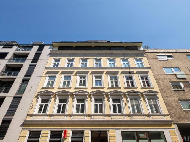 RUHIGE ALTBAUWOHNUNG / Kaiserstraße, 1070 Wien