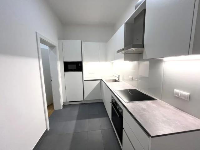 Ruhige, barrierefreie 2 Zimmer Wohnung im Erdgeschoss Innenhoflage