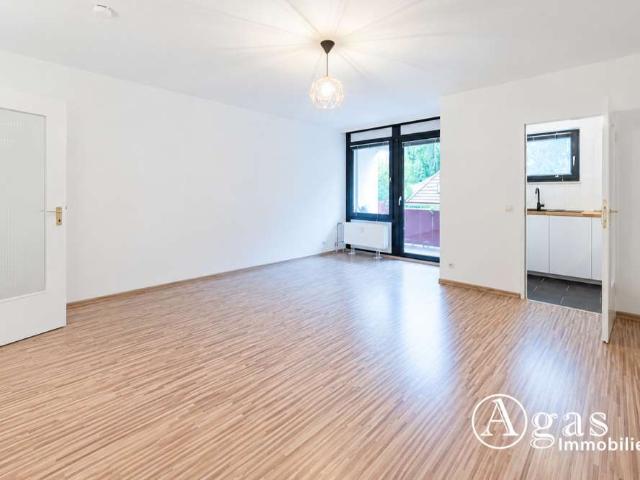 Ruhige bezugsfreie 1 Zimmer Wohnung mit Balkon in Top Lage Wilmersdorf