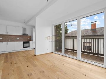 Ruhige Grünlage eine echte Wohlfühloase. Angenehme Atmosphäre machen diese Lage zu einem kleinen Paradies.Erstbezug – moderne 2 Zimmer Wohnung mit Balkon & Fernblick Auf Baurechtsgrund errichtet!